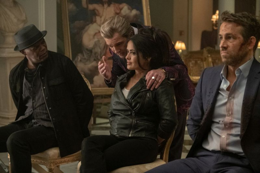 SAMUEL L. JACKSON ANTONIO BANDERAS SALMA HAYEK in RYAN REYNOLDS Varuj mi zeno